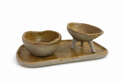 Ceramiczny zestaw miseczek na tacce