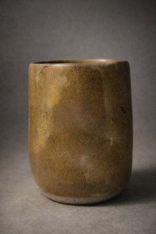 Kubek ceramiczny miodowy brąz